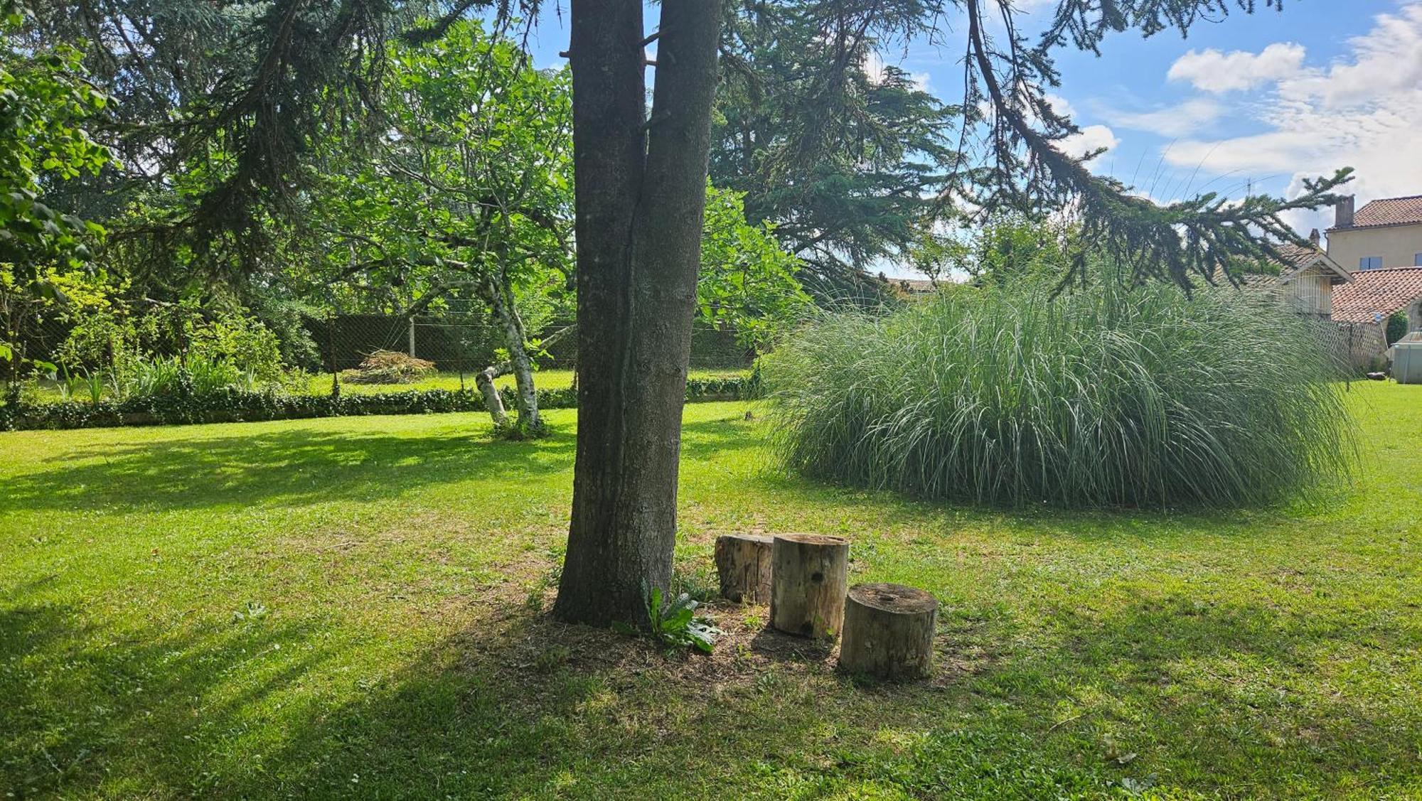 Chambres Et Gites Les Deux Chenes Pres De Bergerac Le Fleix ภายนอก รูปภาพ